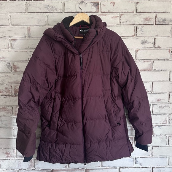 Outdoor Research Coze Down Coat in Elk size medium - Picture 1 of 8